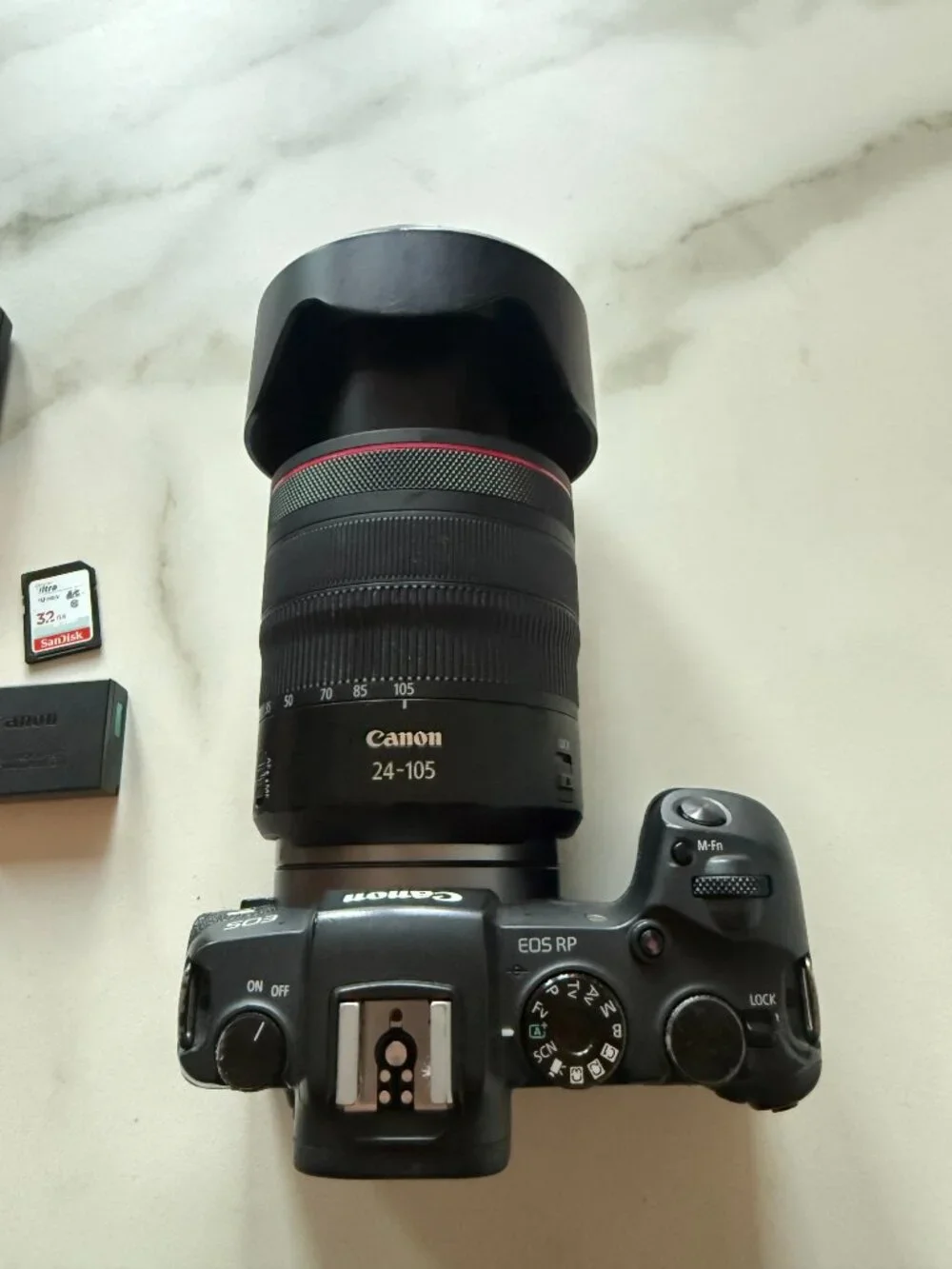 CANON EOS R Full-Frame Mirrorless Camera + RF 24-105mm F4L IS USM Lens Kit